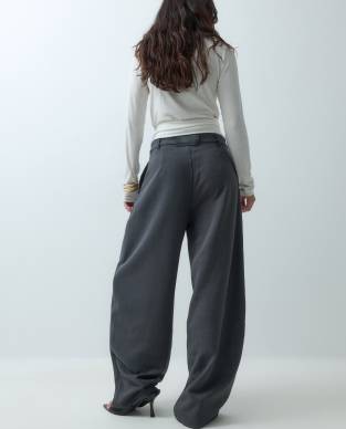 Cernucci barrel leg double pleat pants set in gray